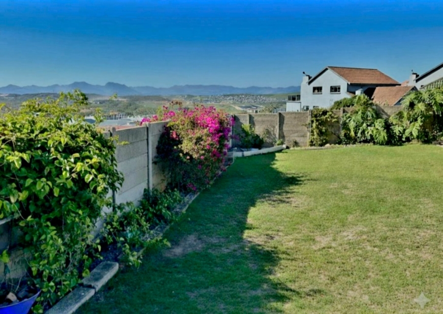  Bedroom Property for Sale in Hartenbos Heuwels Western Cape